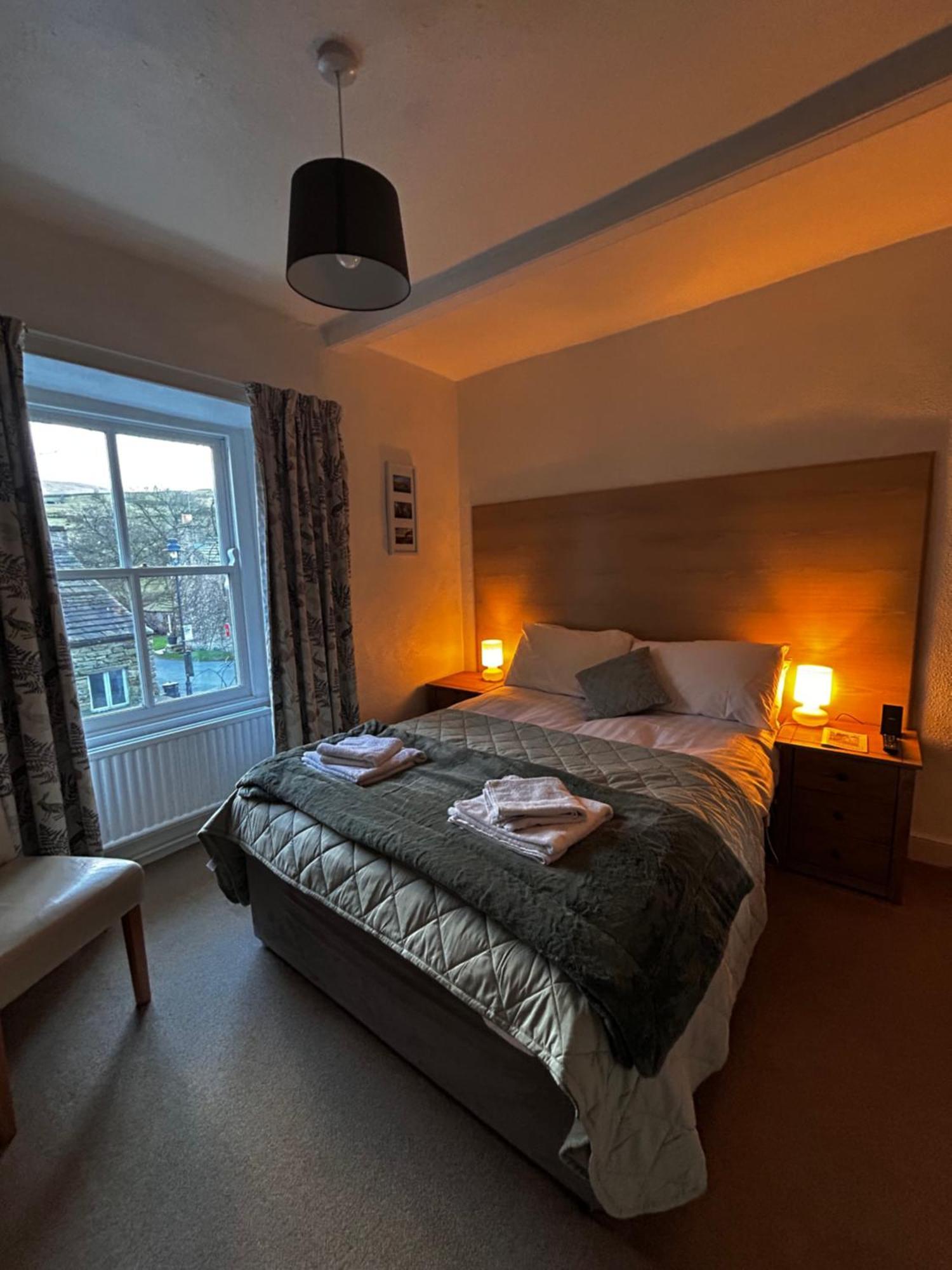 Kearton Guest House Thwaite ภายนอก รูปภาพ