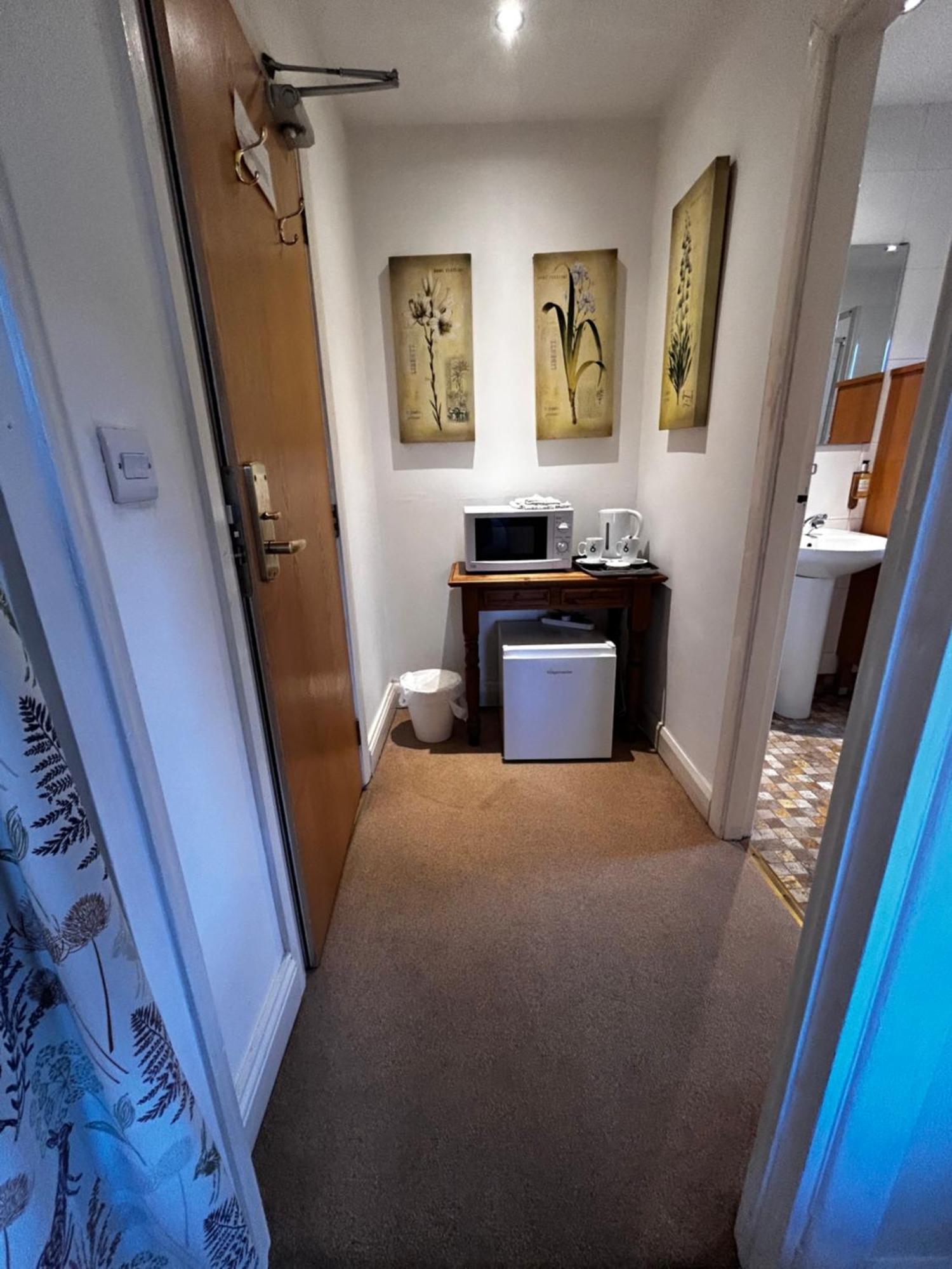 Kearton Guest House Thwaite ภายนอก รูปภาพ