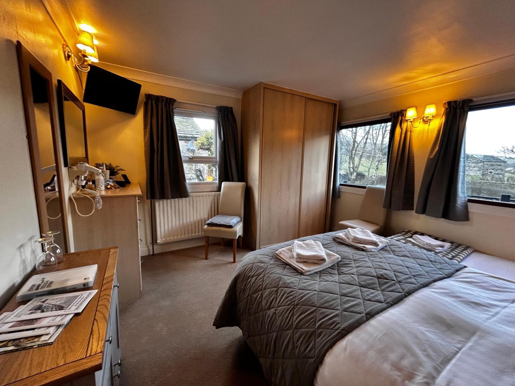 Kearton Guest House Thwaite ภายนอก รูปภาพ